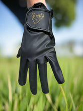Load image into Gallery viewer, Karoo Equine - Winter Riding/Yard Gloves (Black)